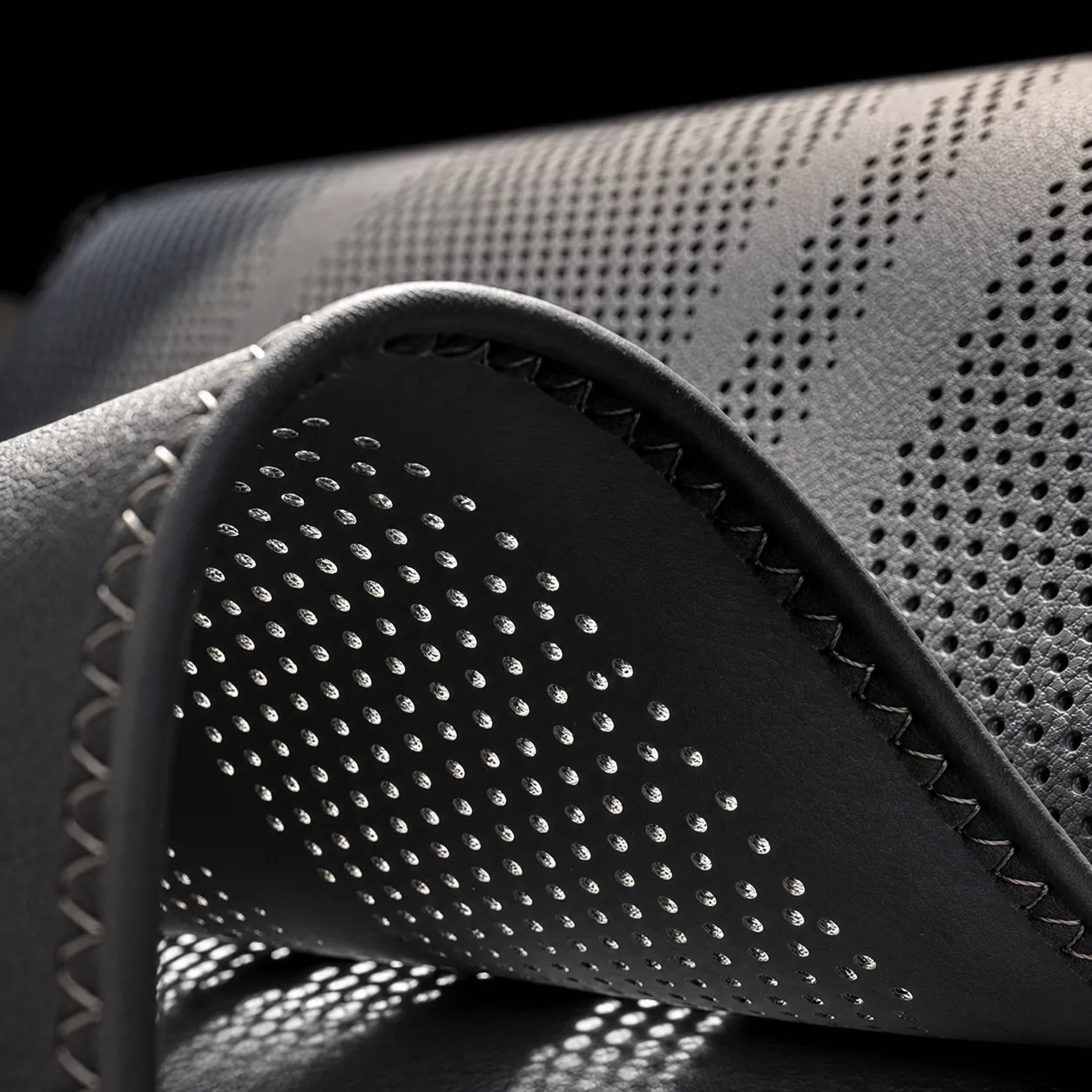 Truck Seat Cushion with Extended Leg Support - Gallery 2